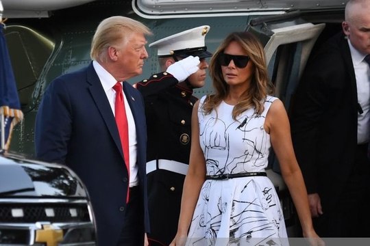 Melania Trump moquée pour sa robe lors de l’Independence Day
