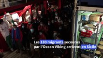 Les migrants secourus en mer par l'Ocean Viking débarqués en Sicile