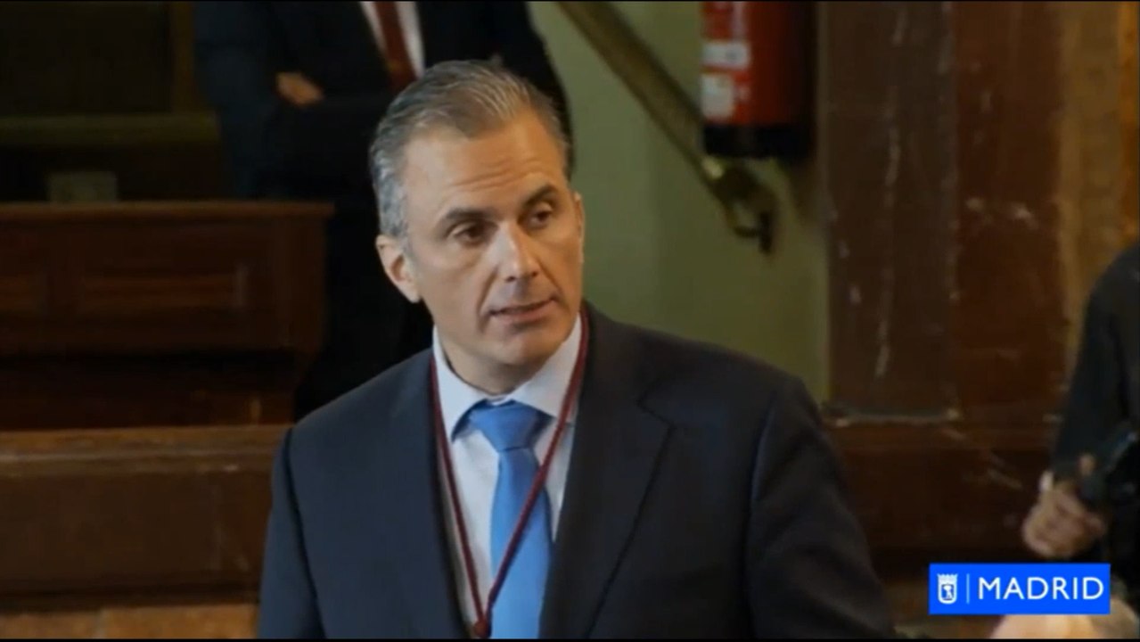 Smith aplaude la "nueva forma de hacer política" que no renuncia a diferencias