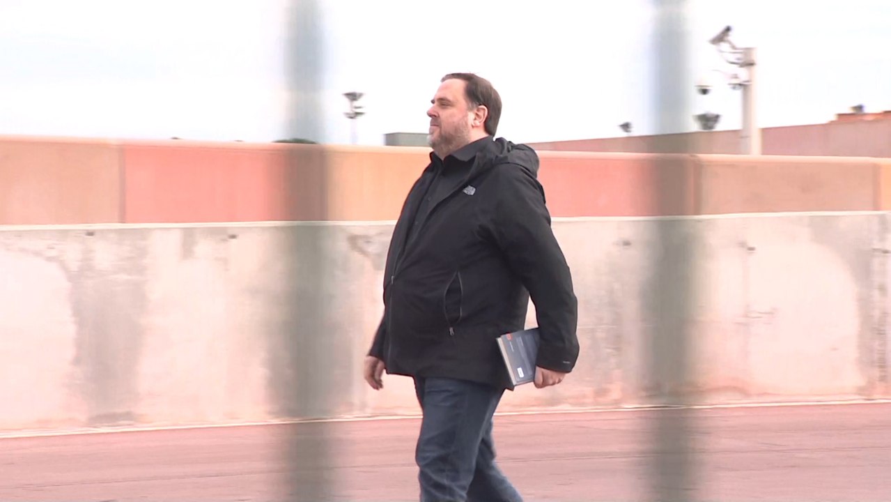 La Fiscalía señala que el Tribunal Supremo es competente para revisar la semilibertad de los presos del 'procés'