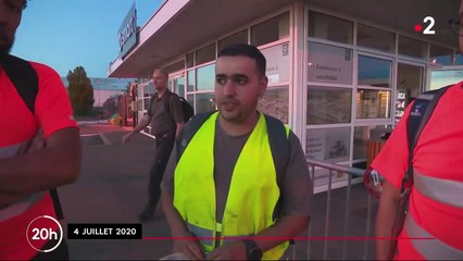 Emploi : baisser son salaire pour le garder ?