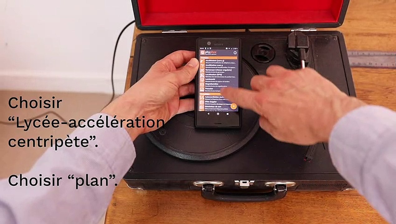 Activité expérimentale avec un smartphone - Accélération centripète