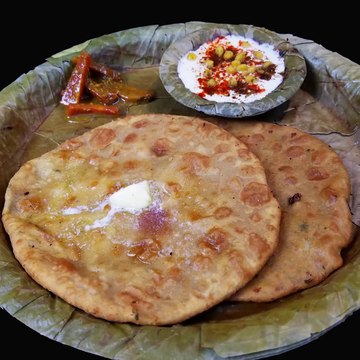 Aloo Paratha Recipe - Famous Parathe Wali Gali - Old Delhi - Dhaba Style - Ajmer Recipe - Ajmer Rasoi Khazaana
