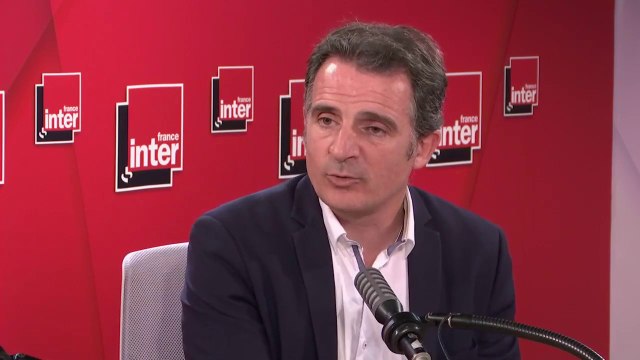 Éric Piolle, maire EELV de Grenoble estime que les plans sociaux dans l'aviation sont un trompe-l'oeil face au plan social d'envergure qui arrive chaque année pour les paysans