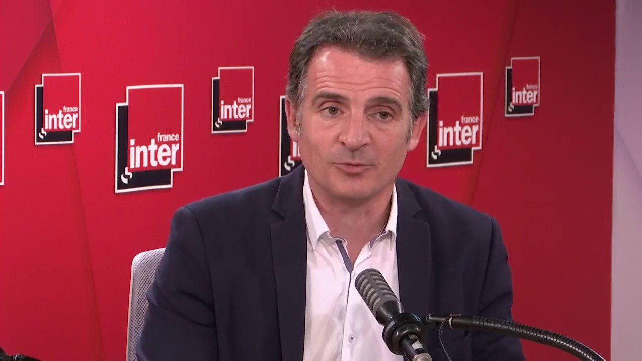 Éric Piolle, maire EELV de Grenoble : "À Grenoble, les ménages les plus précaires (1 foyer sur 3) n'ont pas de voiture. "