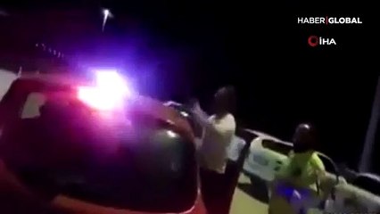 Ehliyet isteyen polise "Aramızda kaç gömlek var? Ederin kaç para?" diyen yarbaya dava!