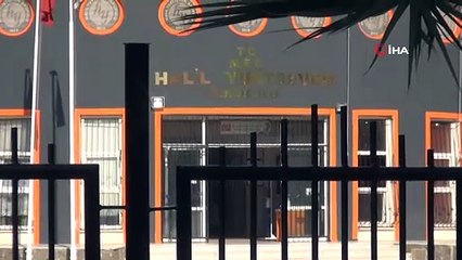 Kovid-19 Tanısı Konulan Öğrenci Okulda Tek Başına Sınava Girdi-