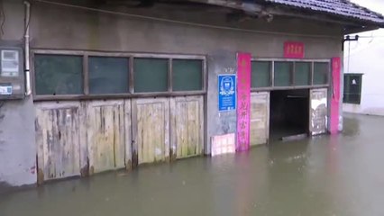 China sigue en alerta por tormentas