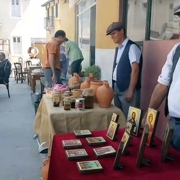 Άγριες Μέλισσες: Το backstage video της Βιολέτας «πρόδωσε» μια επανασύνδεση