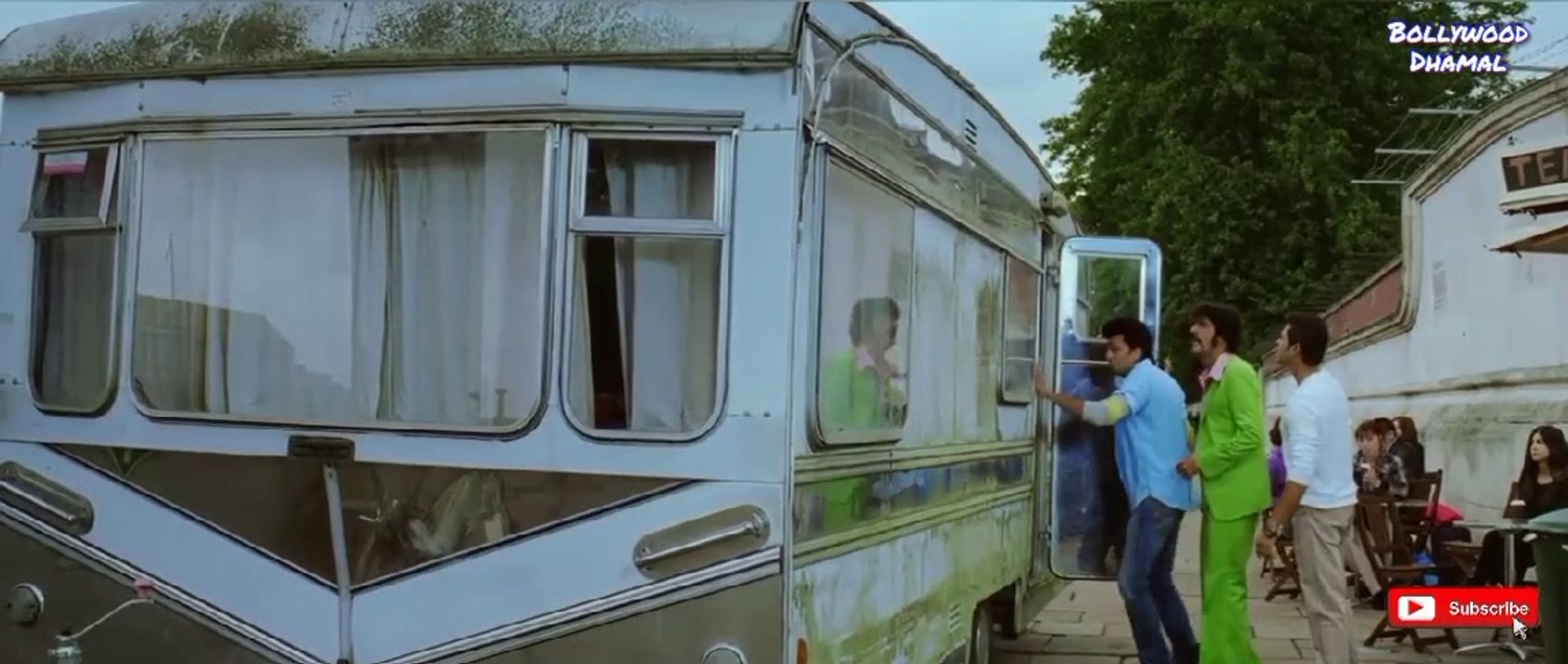 Housefull  comedy Akshay Kumar,  Riteish Deshmukh and  Shreyas Talpade comedy