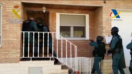 La Guardia Civil desarticula la mayor red de producción de 'speed' detectada en España