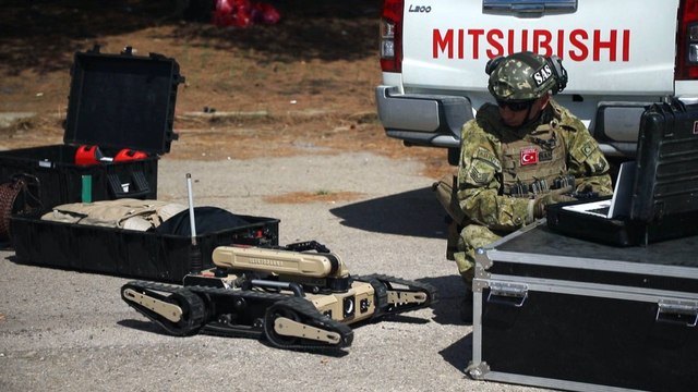 Libya: Turkish troops help clear landmines in Tripoli