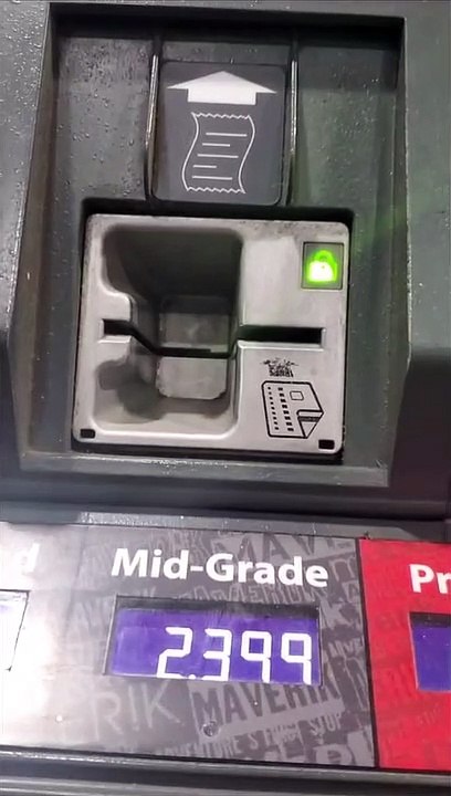 Card Instruction Makes Insertion Impossible