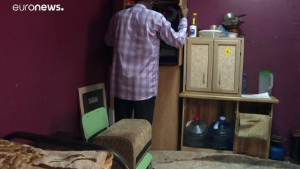 بسبب تفشي كورونا.. أمل عند العمال غير النظاميين في السعودية بمغادرتها