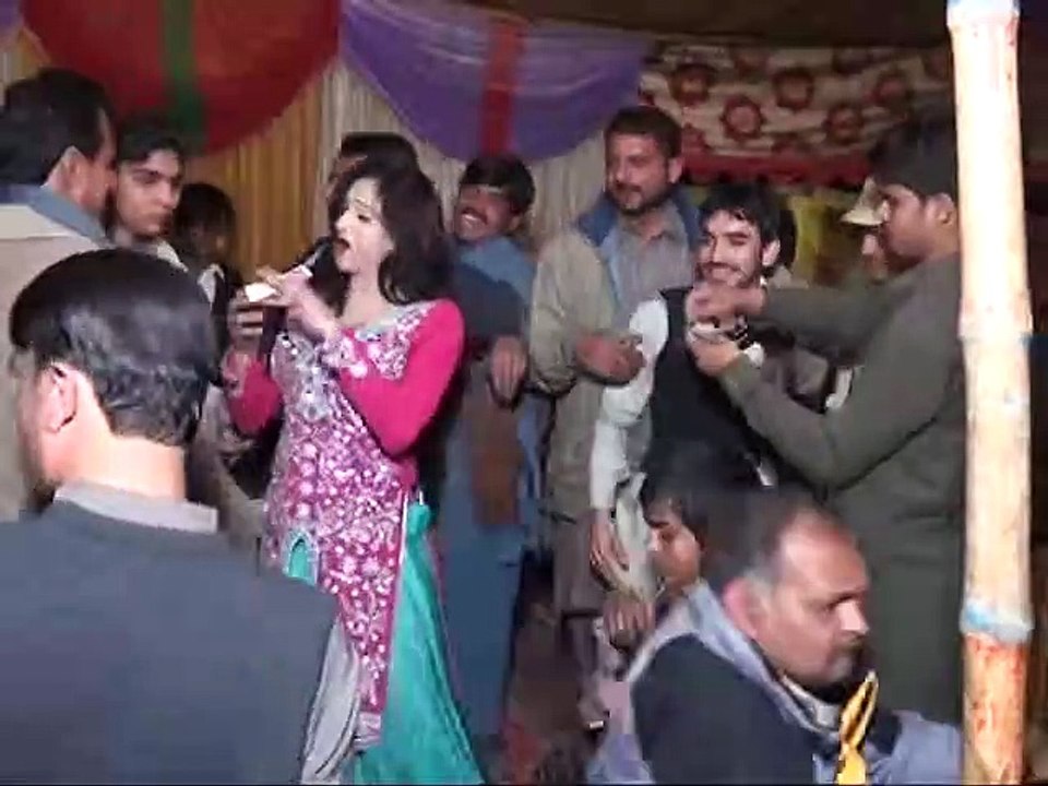 sargodha hot mandi dance 2014