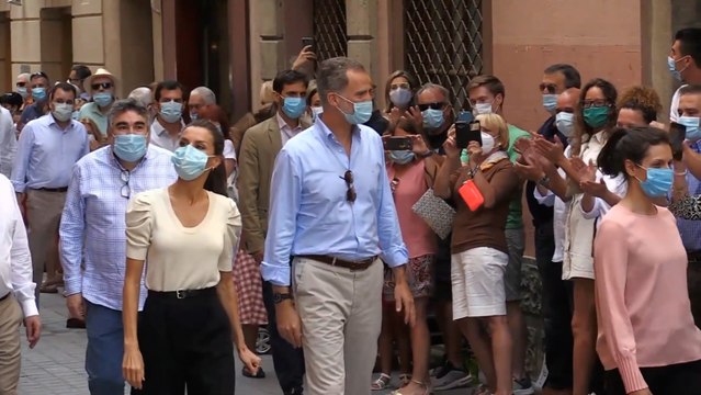 La Reina Letizia elige su look más sobrio para su visita a Aragón