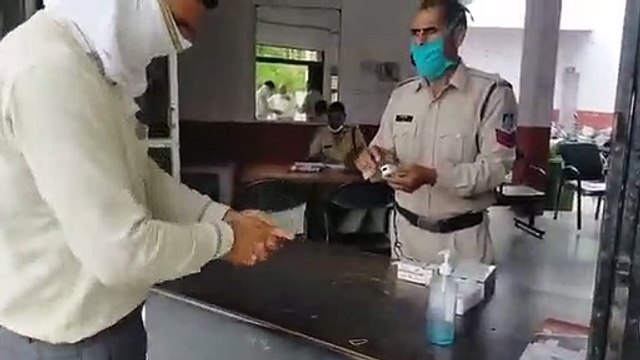 कोरोना से बचाव के पुख्ता इंतज़ाम, बिना स्क्रीनिंग के कोतवाली थाने में नहीं होता है प्रवेश
