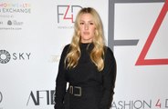 Ellie Goulding ne porte que du noir lorsqu'elle est en studio