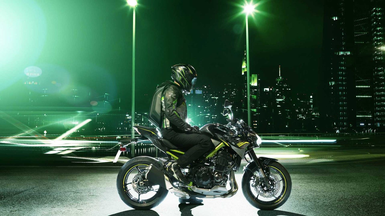 Lançamento Kawasaki Z900 2021