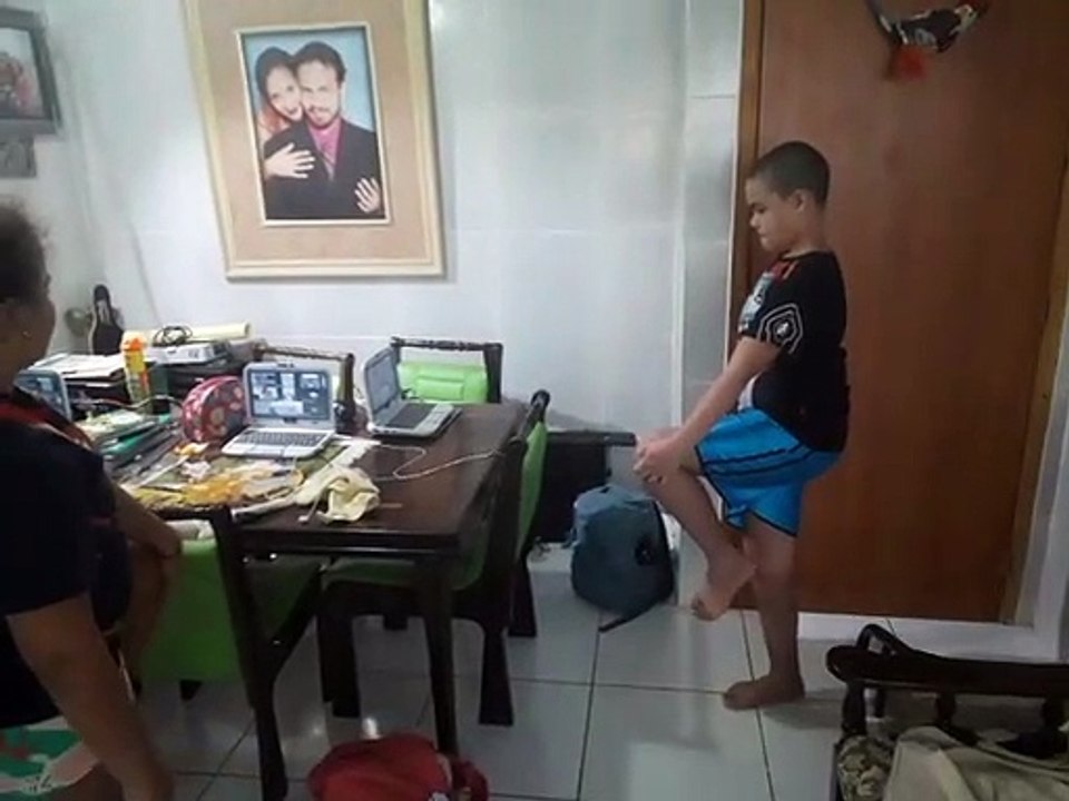 THÁBATTA, RAPHAELL E OSMILTON NA AULA DE EDUCAÇÃO FÍSICA DO COLÉGIO E CURSO BANDEIRA 08_07_2020