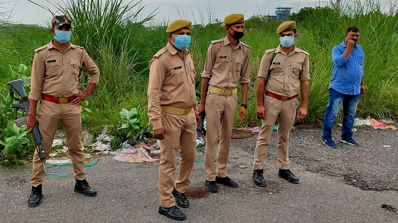 Top News: Police encounter Vikas Dubey aides