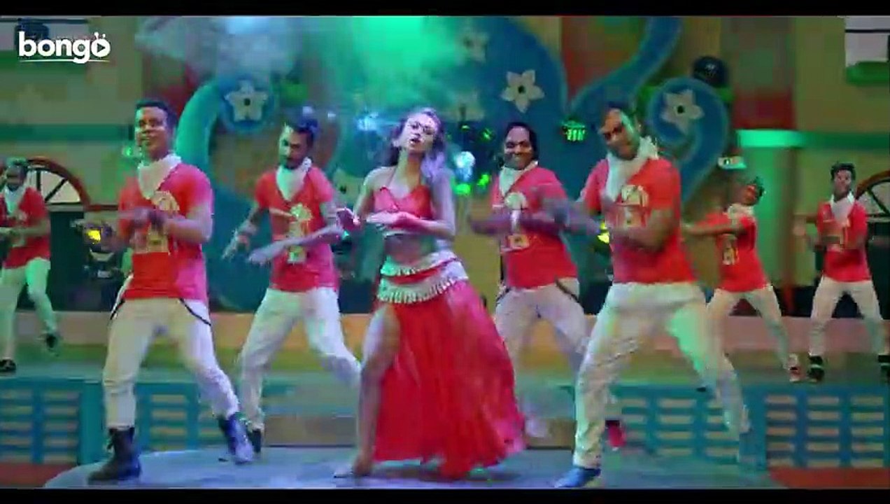 Ayna Ay Ektu Kache - Pagol Manush - Bangla Movie Song - Shikriti