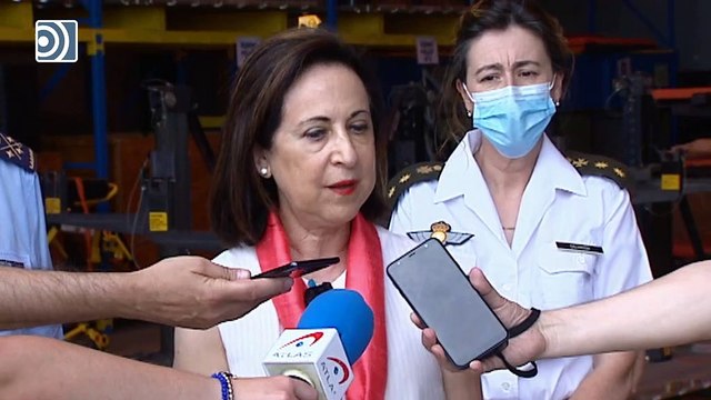 Robles censura a Iglesias: Los medios de comunicación son el oxígeno de la democracia