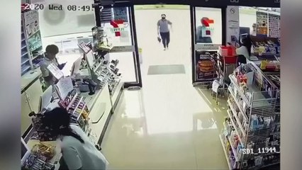 Shop Assistant Accidentally Sprays Sanitiser In Customer&apos;s Face