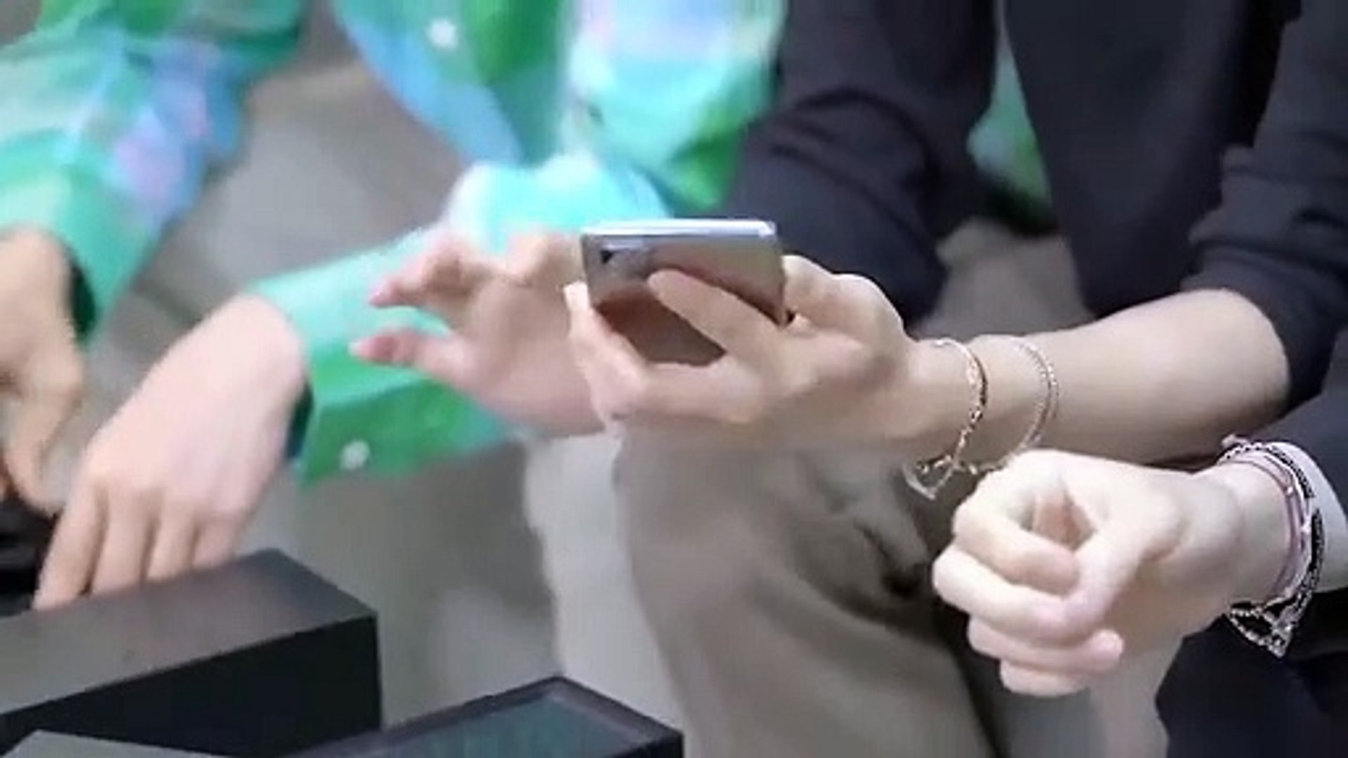 [INDO SUB] BTS Reaction to new Smartphone 2020