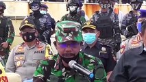 Aparat gabungan TNI dan Polri melakukan evakuasi terhadap jenazah ABK WNI yang diduga tewas akibat penganiayaan di kapal berbendera China.