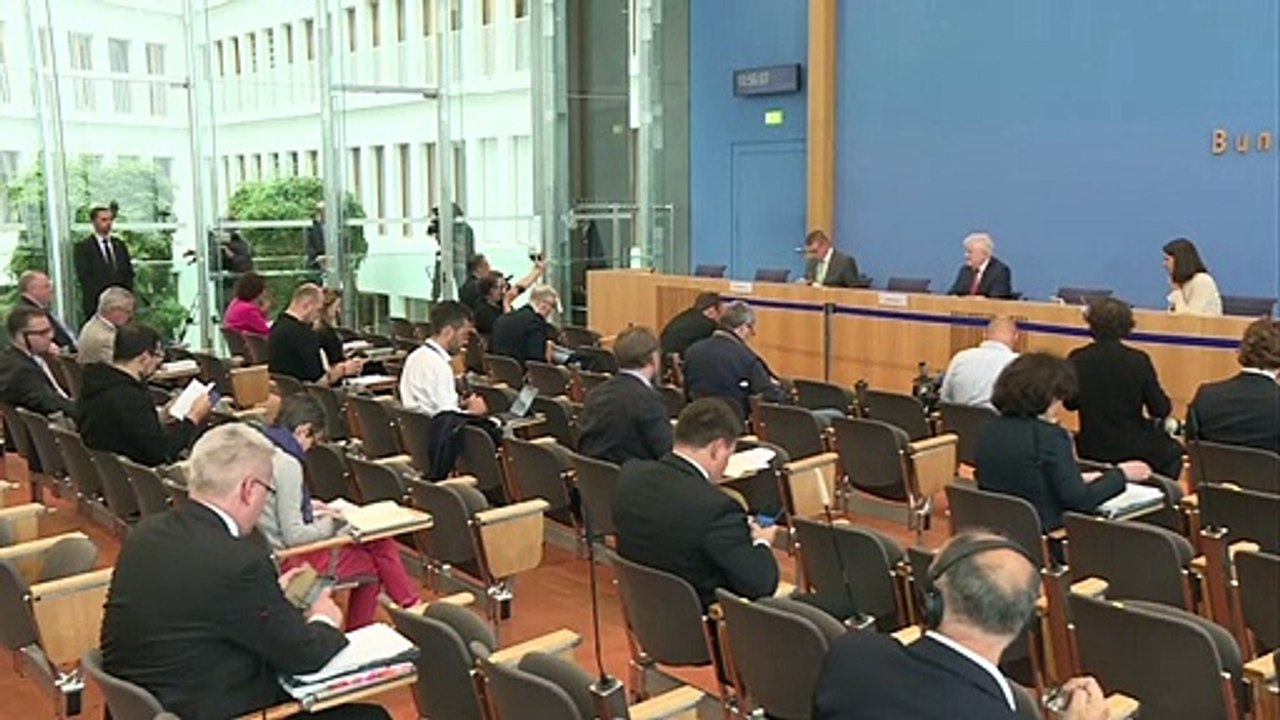 Verfassungsschutz: Rechtsextremismus größte Bedrohung für Sicherheit