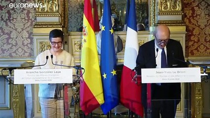 España firmará con Francia su primer convenio de doble nacionalidad en Europa