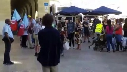 Marseille. Rassemblement devant la mairie pour les "délogés de Saint-Just"