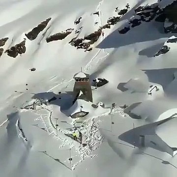 Kedarnath_Temple_|_Uttarakhand__“The_Tunganath literal meaning Lord_of_the_peaks mountains form_the Mandakini and Alaknanda river valley ,namo Namo Shankara Whatsapp status, Jai Mahakal Status whatsapp,Jai Mahadev status WhatsApp