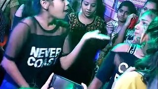 Koi Pada Hai Mere Jhumke Ke Pichhe - WhatsApp Status - Khamoshiya Fans Club