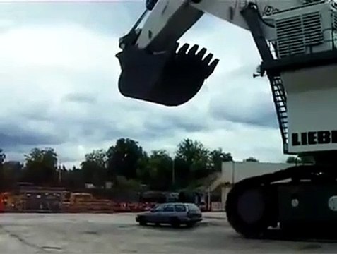 Méthode radicale pour nettoyer sa voiture... Ou pas