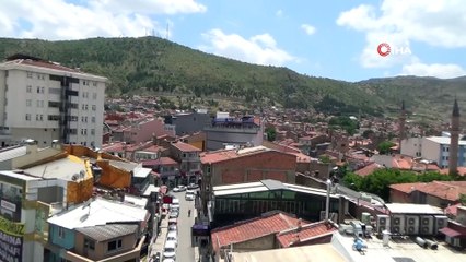 Korona virüsün 'pik' yaptığı Afyonkarahisar’da sokaklardaki kalabalık azaldı