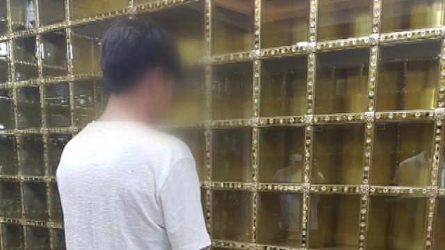 가해자 김 모 선수, 고 최숙현 선수 납골당 찾아 사죄 / YTN