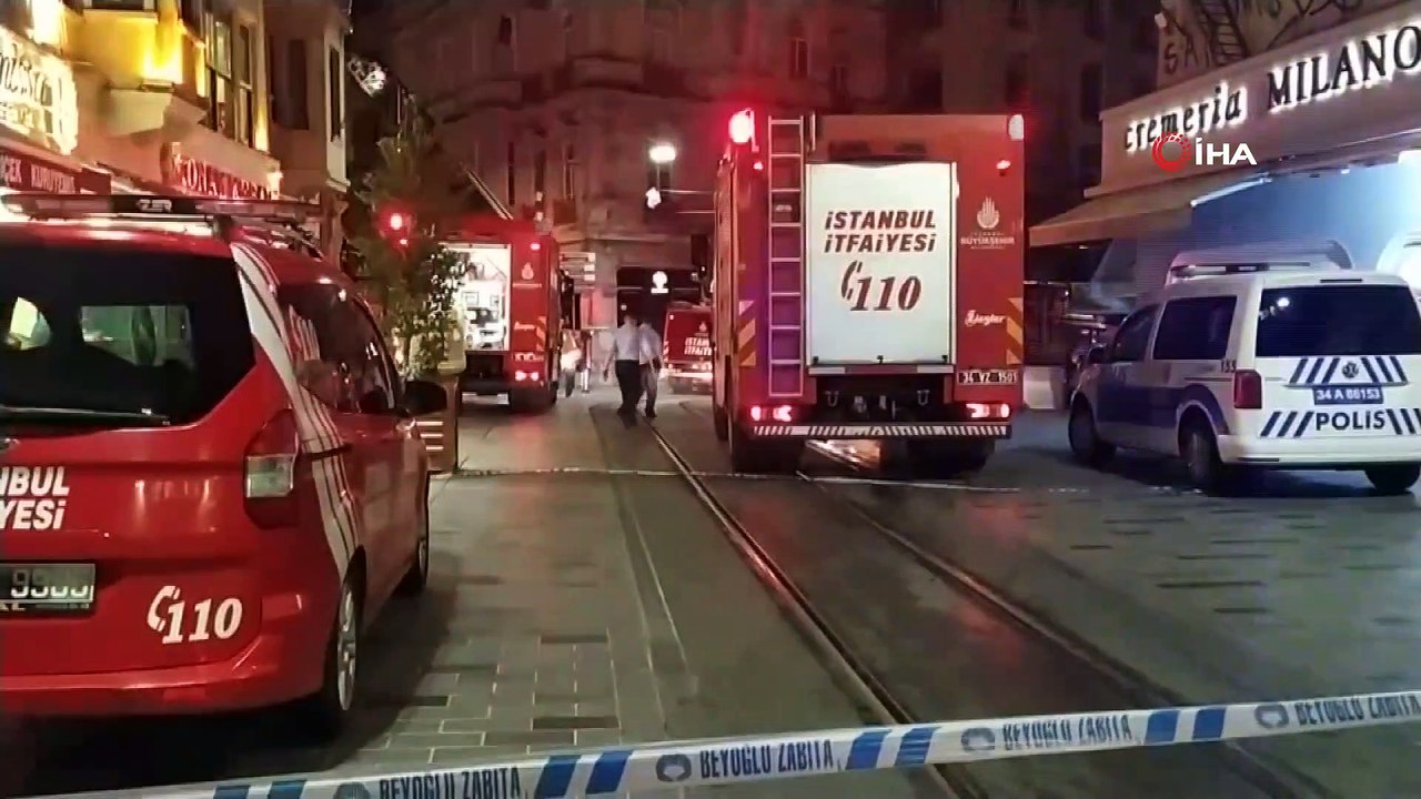 İstiklal Caddesinde giyim dükkanında korkutan yangın