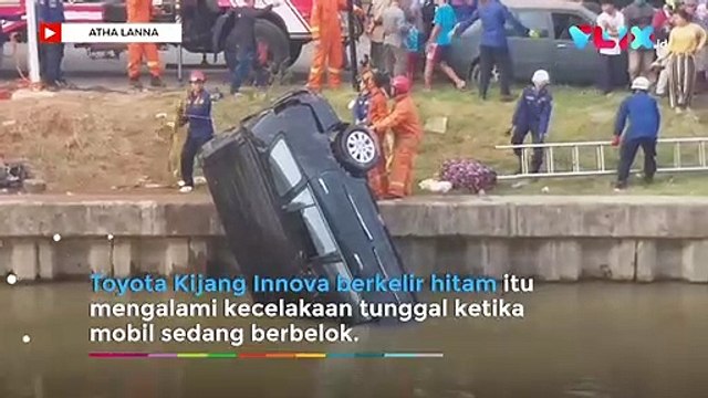 Mobil Innova Nyebur di Kalimalang, 1 Orang Tewas