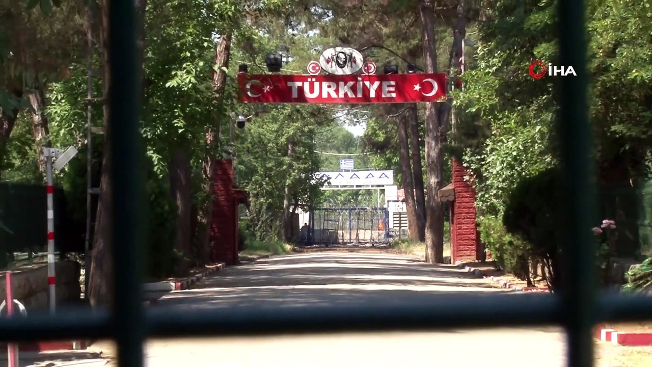 Sözcüsü ‘Açılacak’ Dedi Ama Komşunun Sınırı ‘Kapı Duvar’