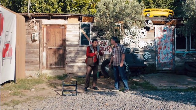 Kardeş Payı 20. Bölüm - Seyrek dişli kötü adam!