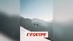 Jornet, à skis, frôlé par un wingsuit à toute vitesse - Wingsuit - WTF