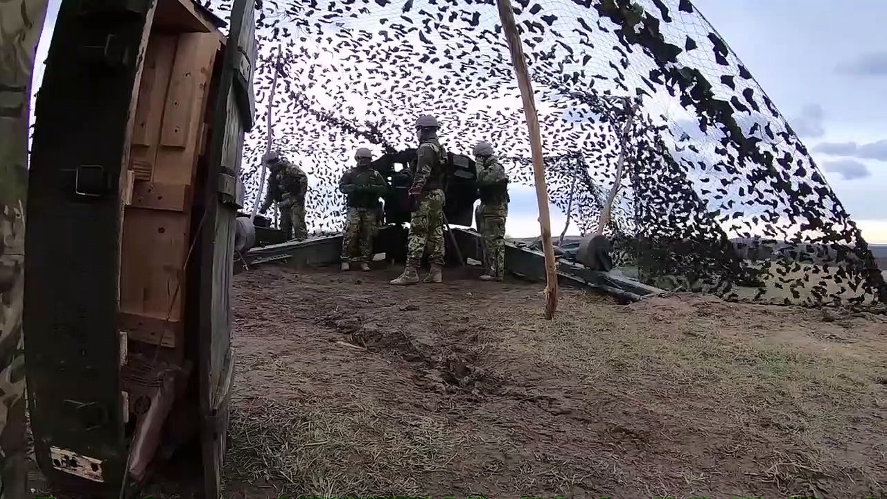 Hungarian Army - Artillery Live Fire - 152 mm Howitzer (M1955) Germany