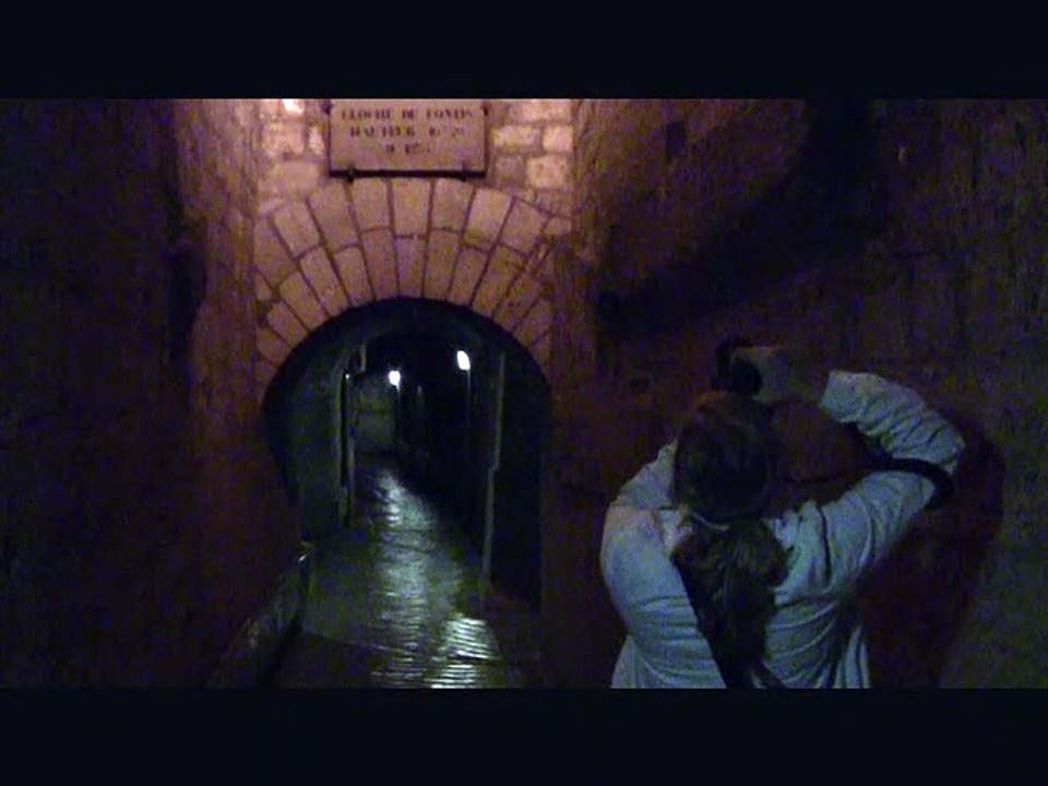 Parigi le catacombe proibite 2011