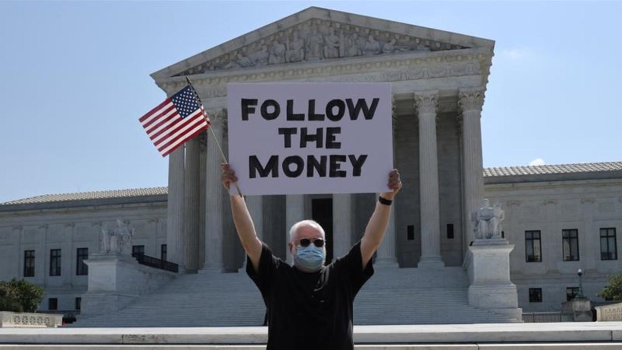 US Supreme Court rules Trump financial records can be subpoenaed