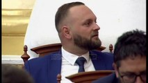 Top News - Përplasje deputetësh/ Mes Halit Valteri e Ralf Gjoni