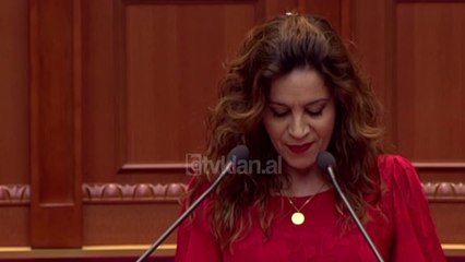 Deputetja emocionohet teksa flet ne Kuvend per ceshtjen came