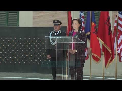 Lleshaj dekoron me “Medaljen e Nderit” dy përfaqësues të ambasadës së SHBA-ve - Vizion Plus