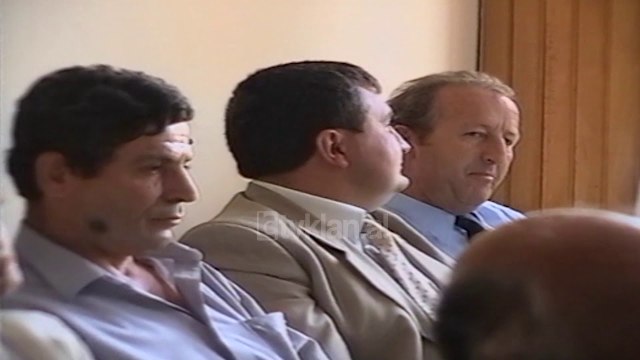 Zgjidhet kryesia e re e PS se Tiranes - (28 Qershor 2000)